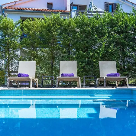 Siora Сasa de vacaciones Njivice